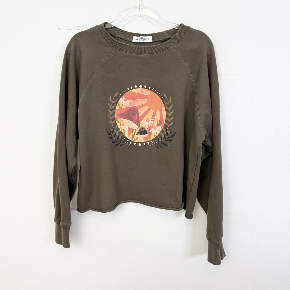 Natural Life Mushroom Sun Moon Graphic Raw Hem Sweatshirt Small